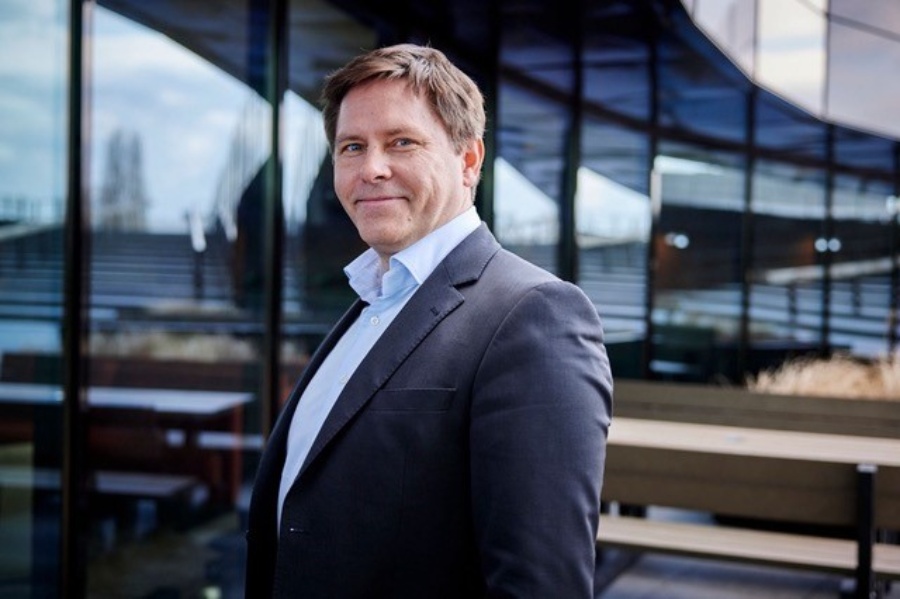 Fredrik ?berg - MOS離散器件事業部負責人
